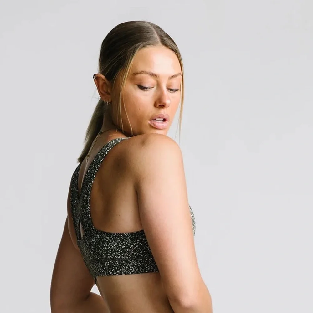 ZYIA Olive Green Speckled Sports Bra - Medium - Picture 11 of 13